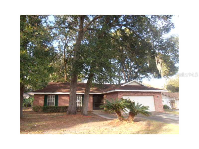 1104 Lakemont Dr., Valrico, FL 33594