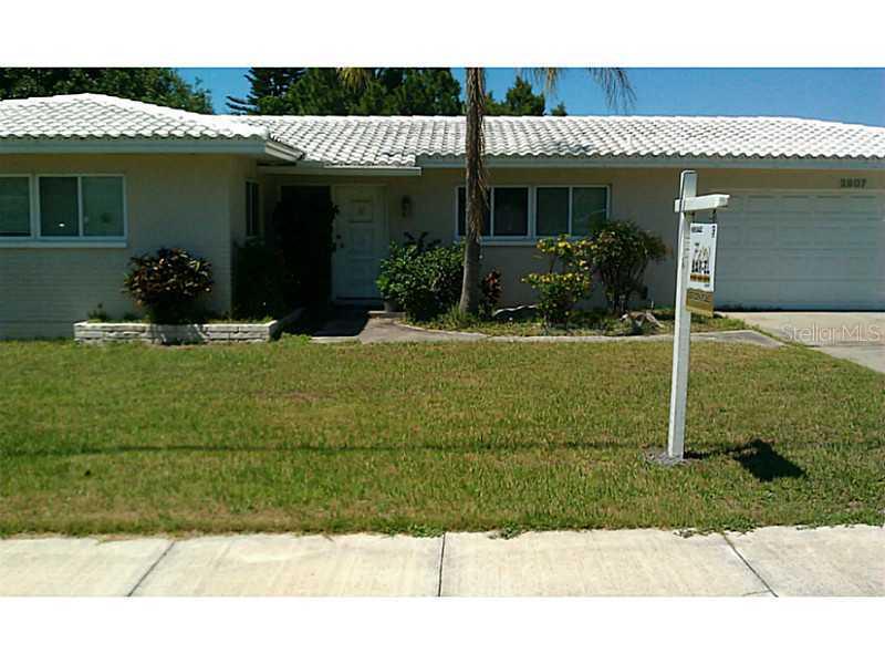 2607 Dryer Ave., Largo, FL 33770