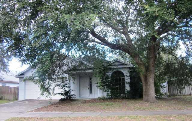 1814 Woodcut Dr., Lutz, FL 33559