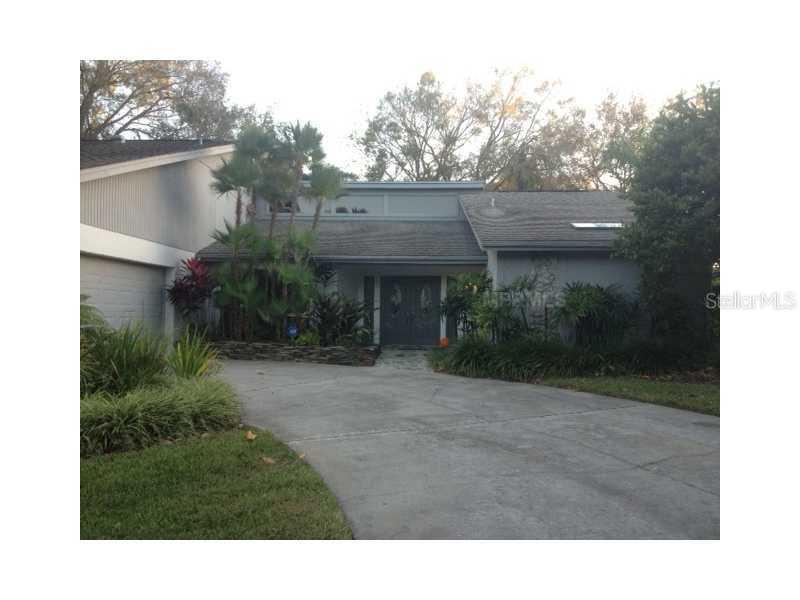 4220 Water Oaks Ln., Tampa, FL 33618