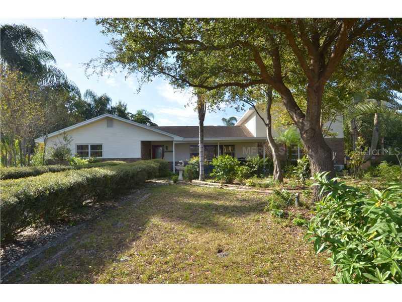 909 Ivanhoe Cir., Wimauma, FL 33598