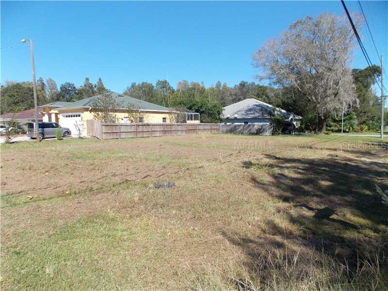 17001 Paula Ln., Lutz, FL 33558