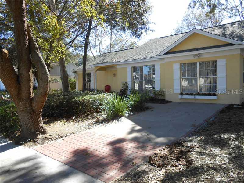 857 Sunridge Point Dr., Seffner, FL 33584