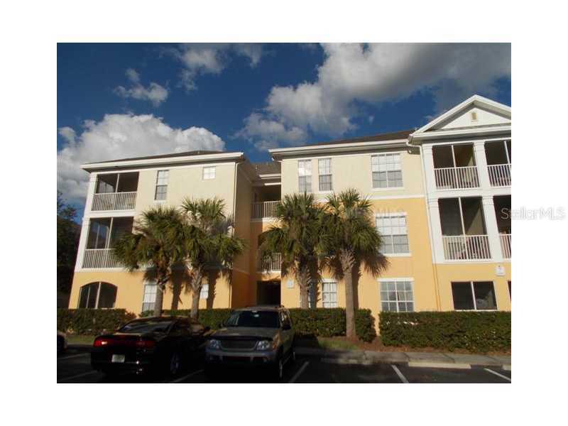 9404 Crescent Loop Cir. #102, Tampa, FL 33619