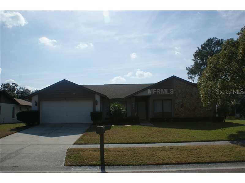 3922 Dunaire Dr., Valrico, FL 33596