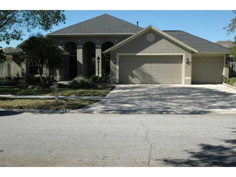 1513 Ledgestone Dr., Brandon, FL 33511