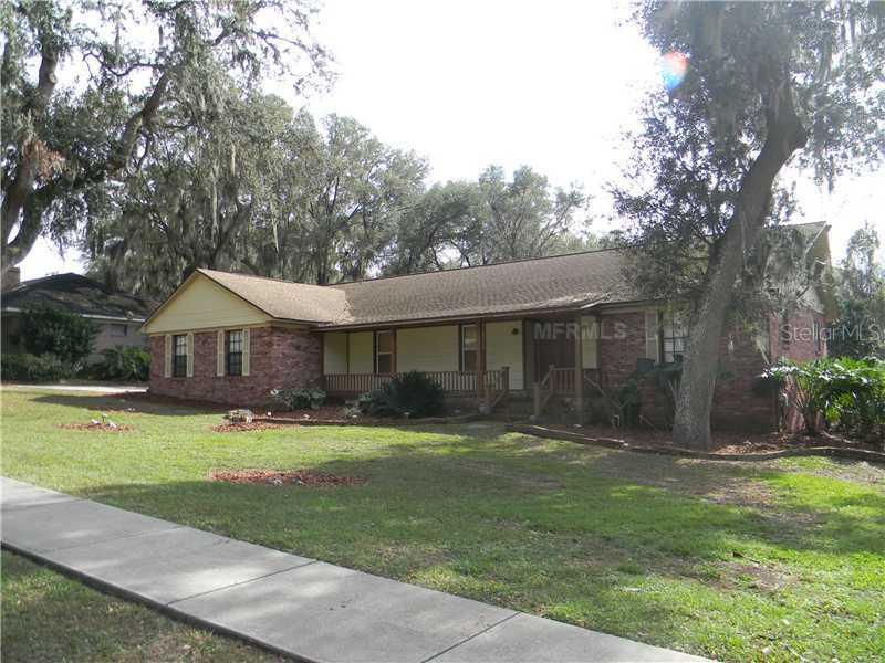125 Holly Tree Ln., Brandon, FL 33511