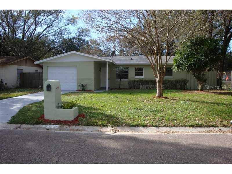 302 Harmony Ln., Brandon, FL 33511