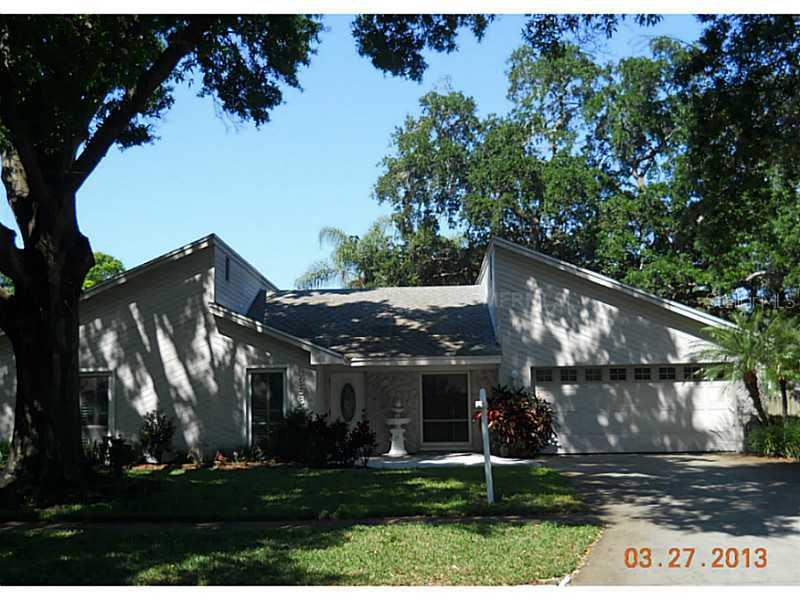 13534 Lake Magdalene Dr., Tampa, FL 33613