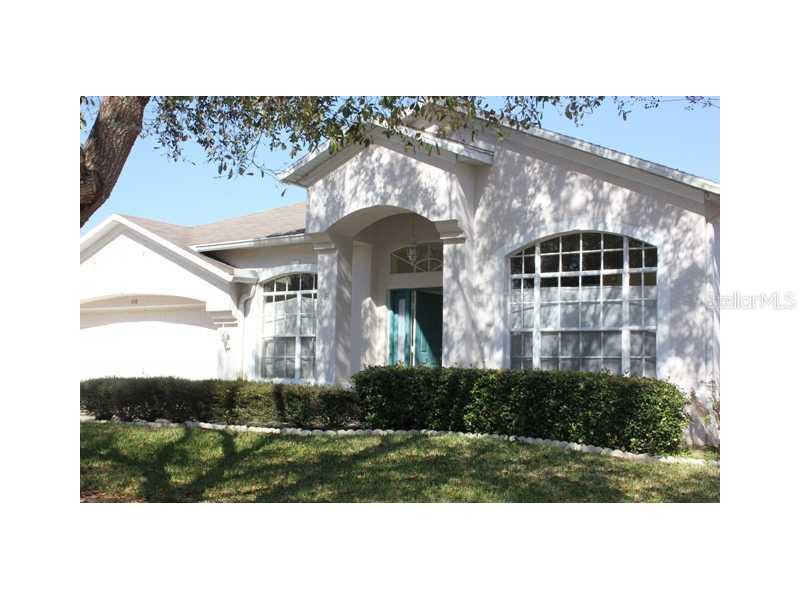450 Country Vineyard Dr., Valrico, FL 33594