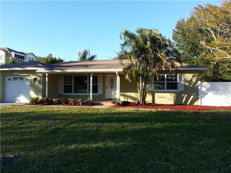 10523 Lake Vista Dr., Seminole, FL 33772