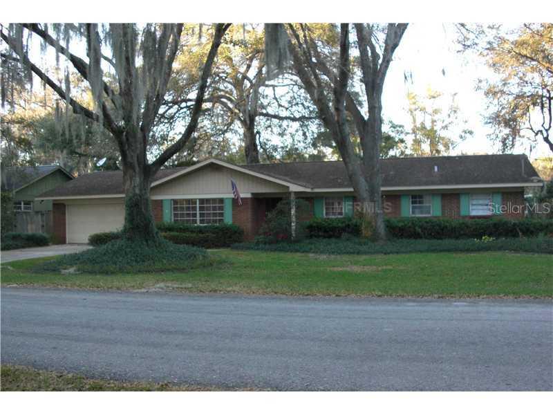 2012 Cricket Ln., Valrico, FL 33594