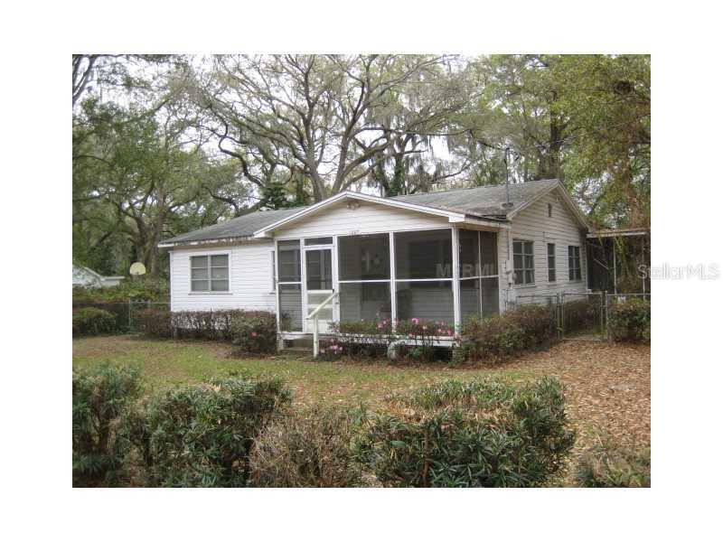 1207 Dalzie Dr., Valrico, FL 33594