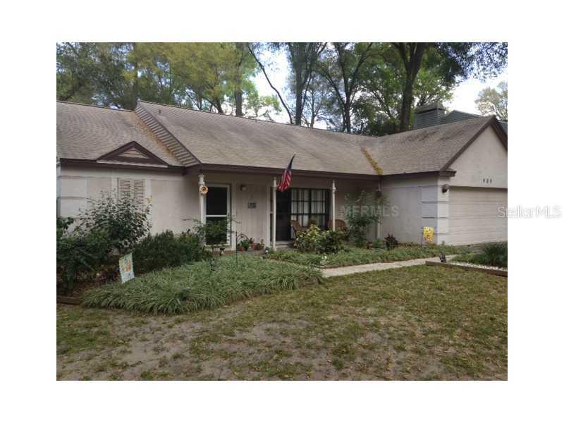 920 Benninger Dr., Brandon, FL 33510