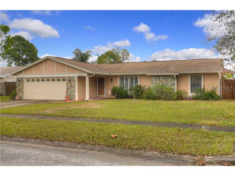 1313 Rustling Oaks Dr., Brandon, FL 33510