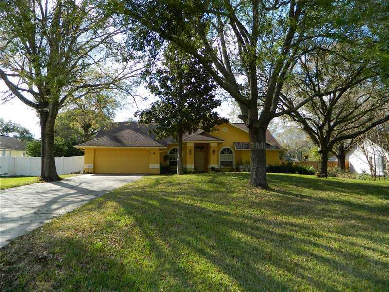 19904 Deer Lake Rd., Lutz, FL 33548