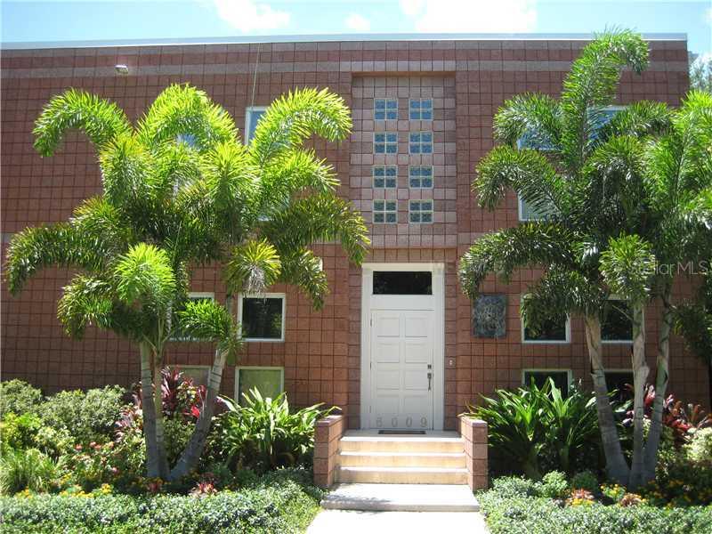 6009 S Russell St., Tampa, FL 33611