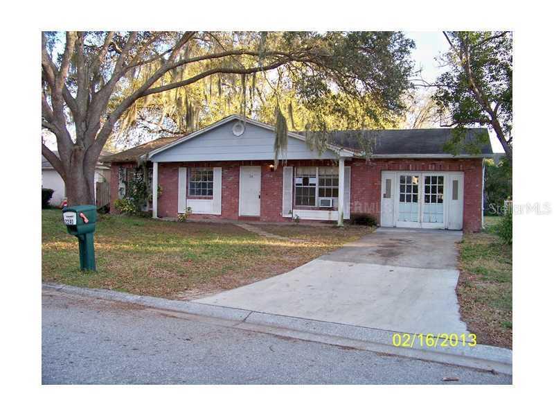 2240 Village Ct., Brandon, FL 33511