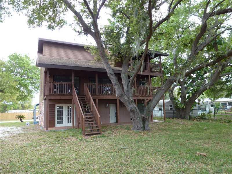 2635 Manatee Harbor Dr., Ruskin, FL 33570