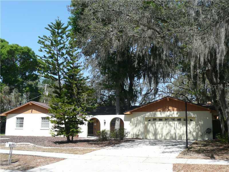 504 Ashford Dr., Brandon, FL 33511