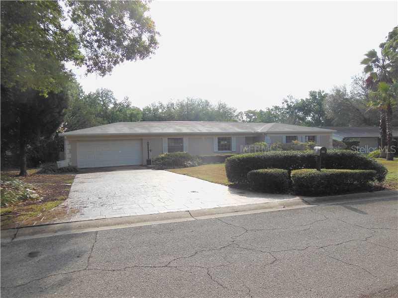 509 Nantucket Dr., Temple Terrace, FL 33617