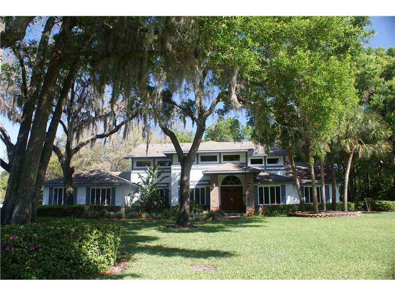 706 Centerbrook Dr., Brandon, FL 33511