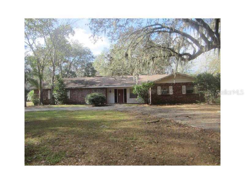 102 Phillips Dr., Seffner, FL 33584