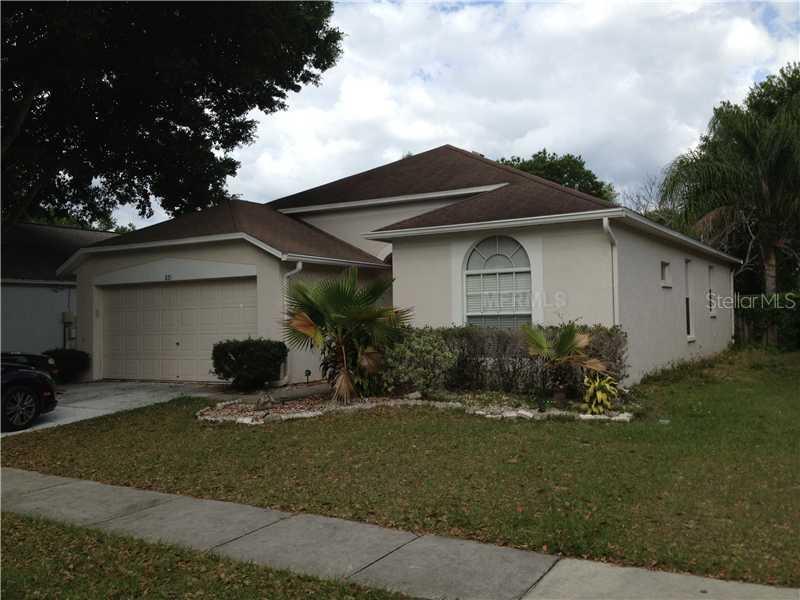 631 Sand Ridge Dr., Valrico, FL 33594