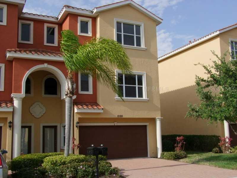 1228 3rd Street Cir., Palmetto, FL 34221
