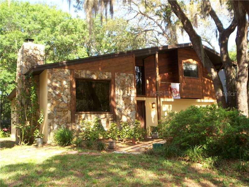 14910 Lake Forest Dr., Lutz, FL 33559