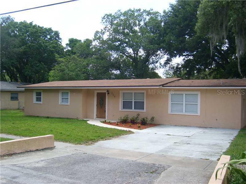 304 S Oakwood Ave., Brandon, FL 33511