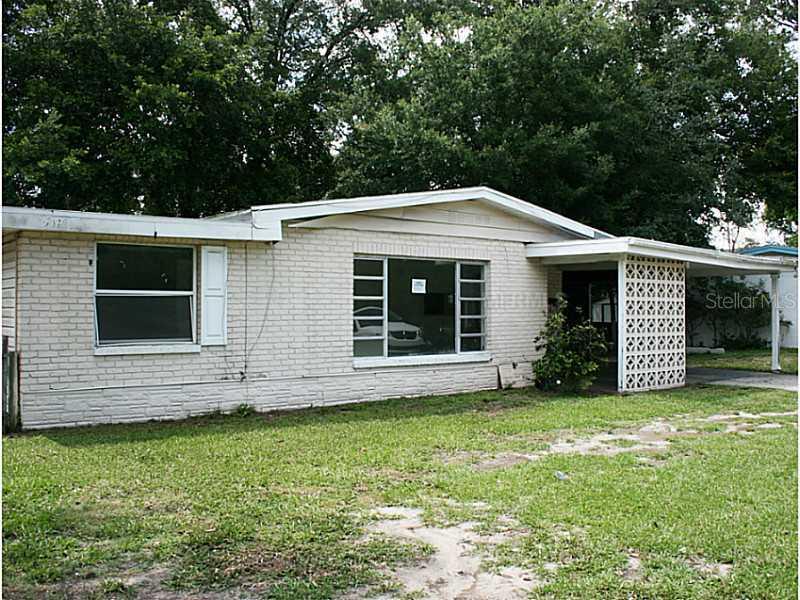 904 Kingsway Rd., Brandon, FL 33510