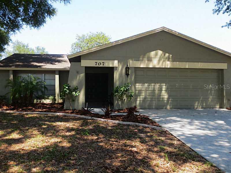 707 Regent Cir., Brandon, FL 33511