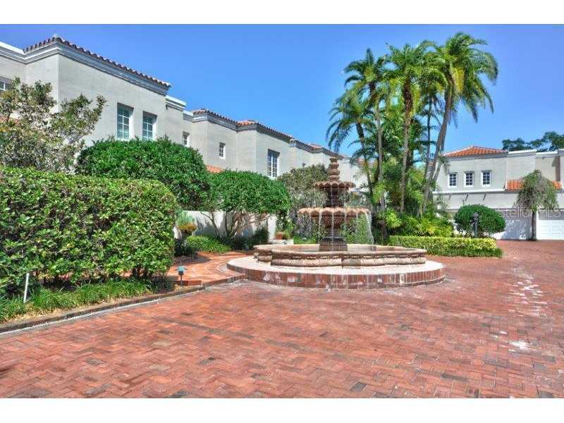 4973 Bayshore Blvd., Tampa, FL 33611