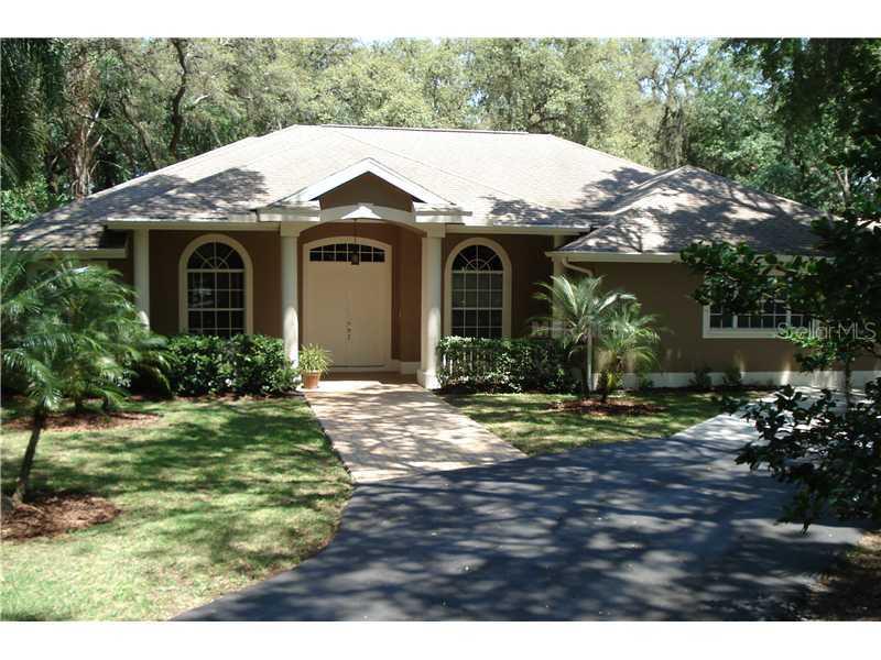 14703 N 37th St., Lutz, FL 33559