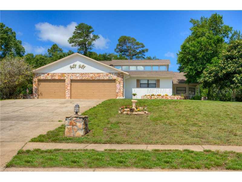 5039 Willow Oak Ln., Weeki Wachee, FL 34607