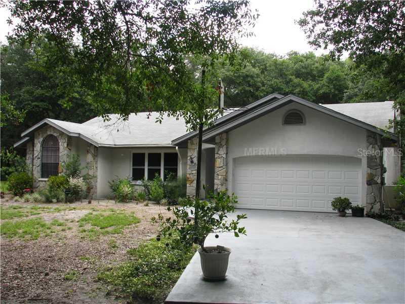 1402 Pinetree Cir., Wimauma, FL 33598