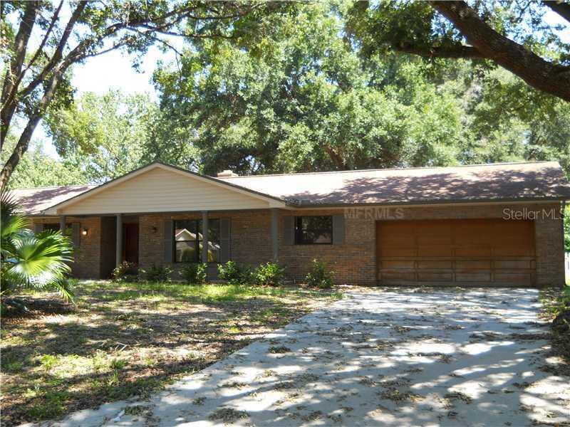 328 Hollowtree Dr., Seffner, FL 33584