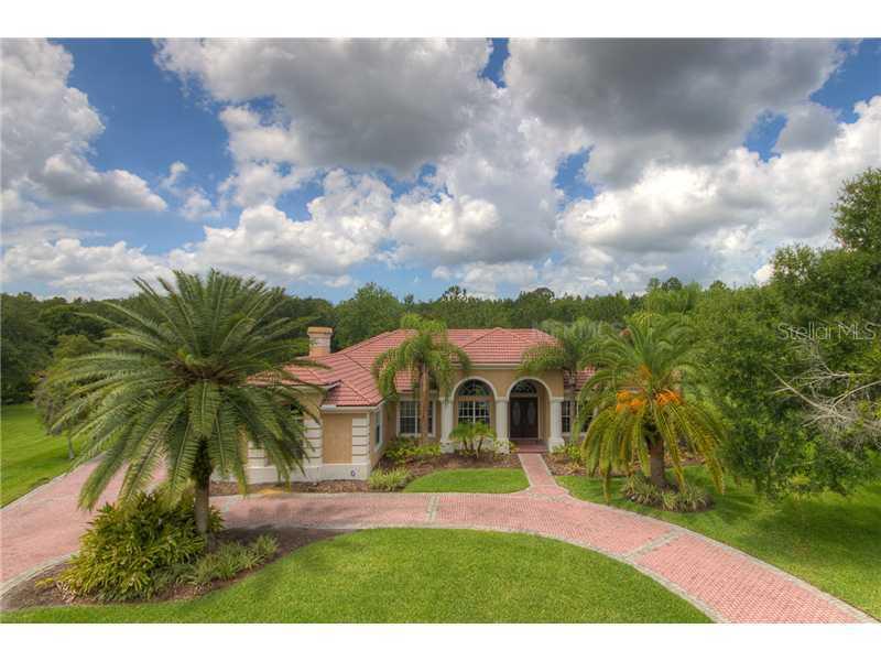 18627 Avenue Capri, Lutz, FL 33558