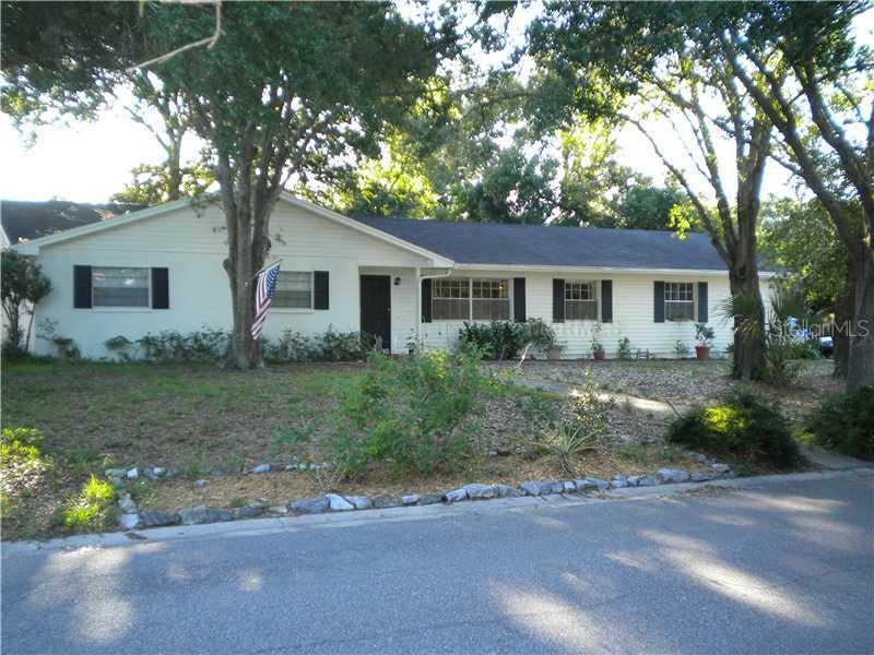 528 Crestover Dr., Temple Terrace, FL 33617