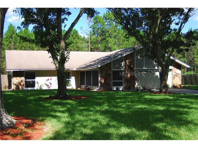 17615 Willow Creek Blvd., Lutz, FL 33549