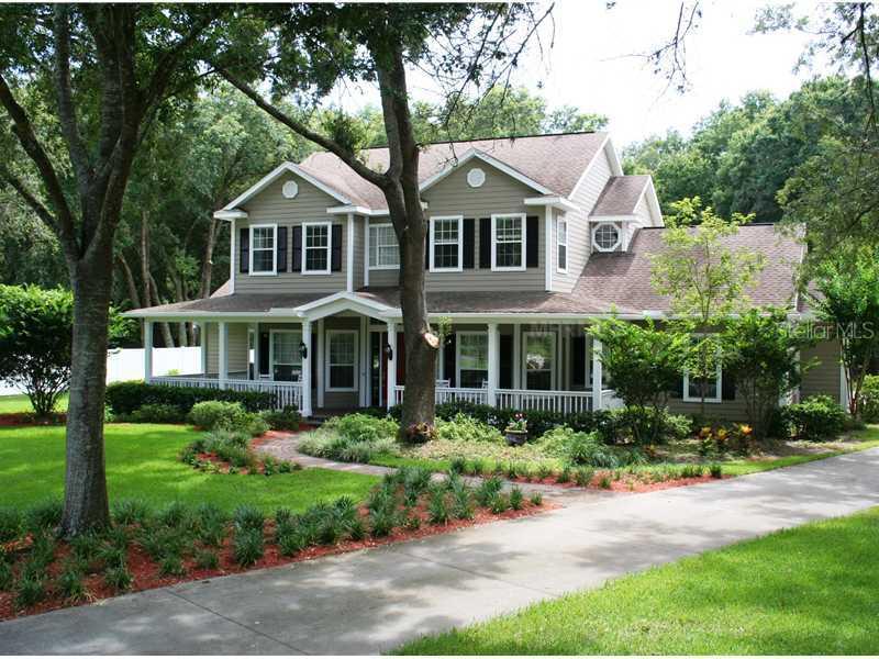 16328 Emerald Cove Dr., Lutz, FL 33549