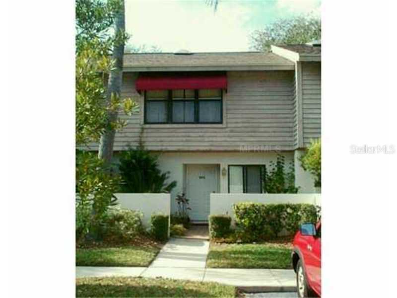 729 Oak Park Pl., Brandon, FL 33511