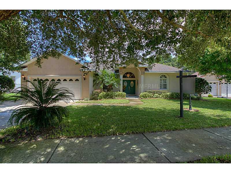 4006 Valrico Grove Dr., Valrico, FL 33594