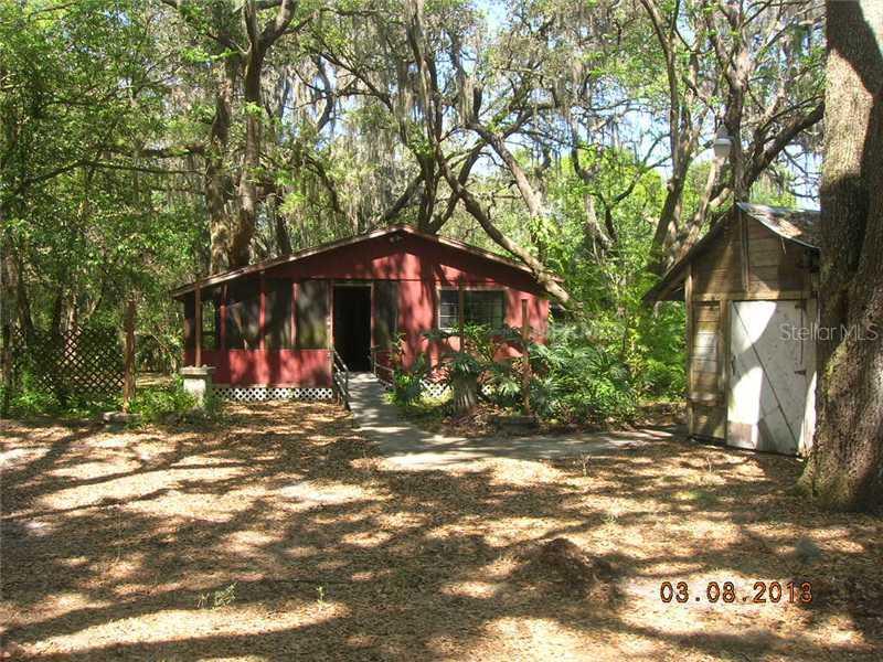 18705 30th St., Lutz, FL 33559