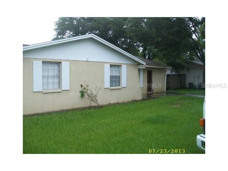 919 Balmoral Pl., Valrico, FL 33594