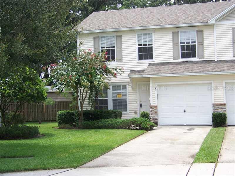 122 Sawtooth Dr., Valrico, FL 33594