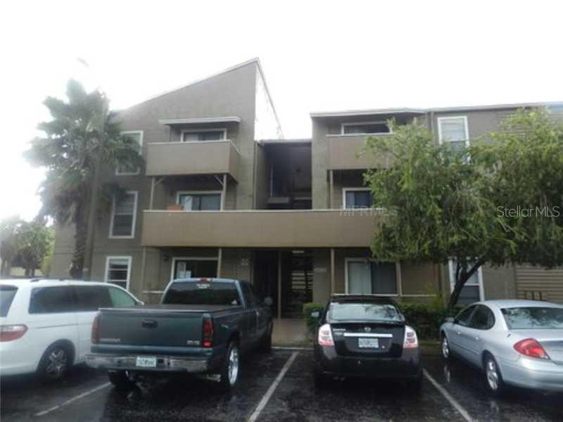 8606 Tanglevine Ln. #102, Tampa, FL 33614