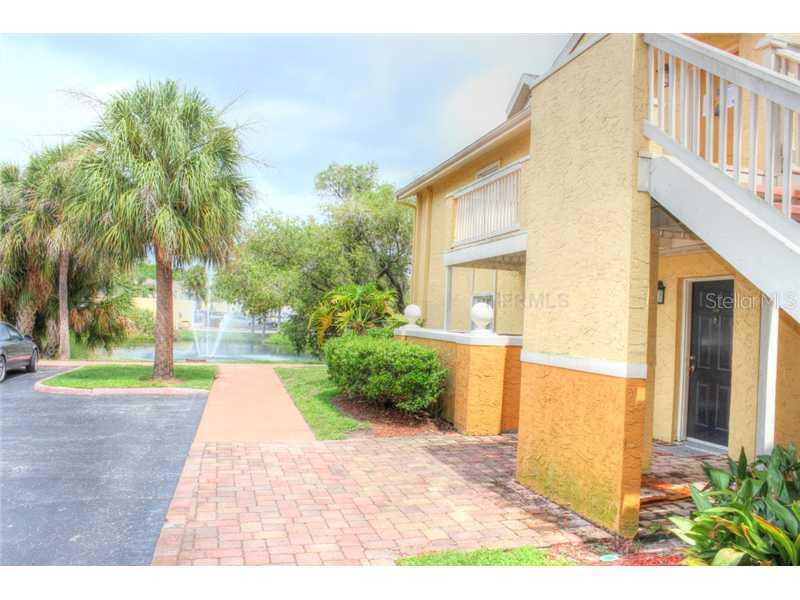 3525 Pine Cove Ct. #202B, Tampa, FL 33614