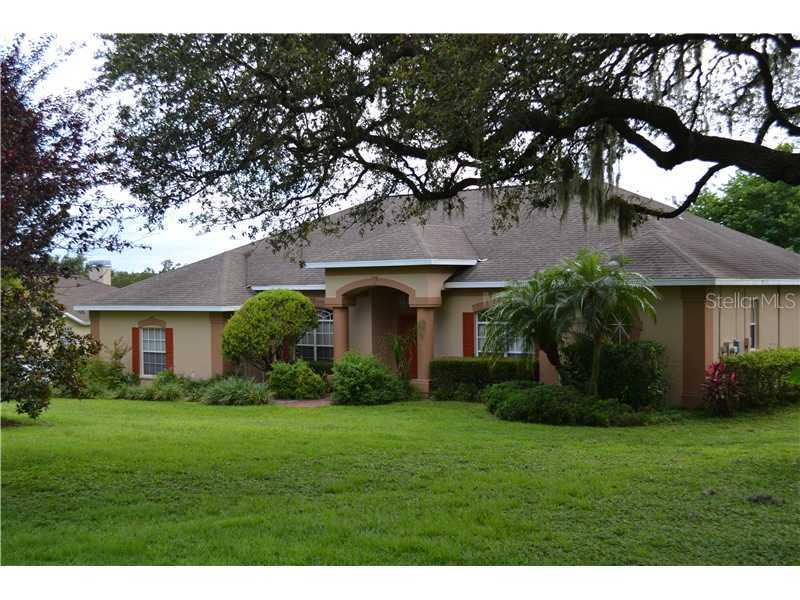9843 Wallaston Dr., Dade City, FL 33525